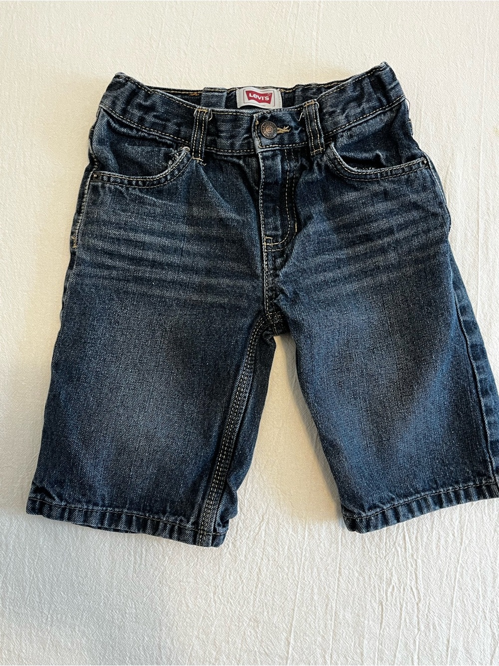 Levi’s Kids 7x Denin Jean Shorts Dark Wash Adjustable Waist Bermuda Flap Pockets - Picture 2 of 7